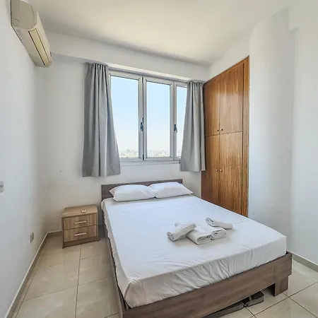 Stunning Sea & View - 3 Min Walk To * Larnaca