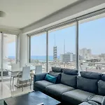 Apartment Stunning Sea & View - 3 Min Walk To *