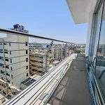 Stunning Sea & View - 3 Min Walk To * Larnaca