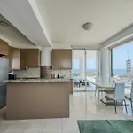 Apartment Stunning Sea & View - 3 Min Walk To