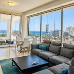 Stunning Sea & View - 3 Min Walk To Apartment