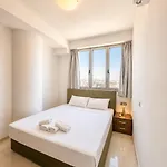Stunning Sea & View - 3 Min Walk To Apartment *