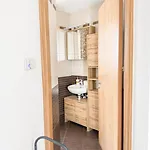 Apartment Stunning Sea & View - 3 Min Walk To