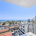 Stunning Sea & View - 3 Min Walk To * Larnaca