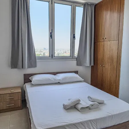 Apartament Stunning Sea & View - 3 Min Walk To Larnaca