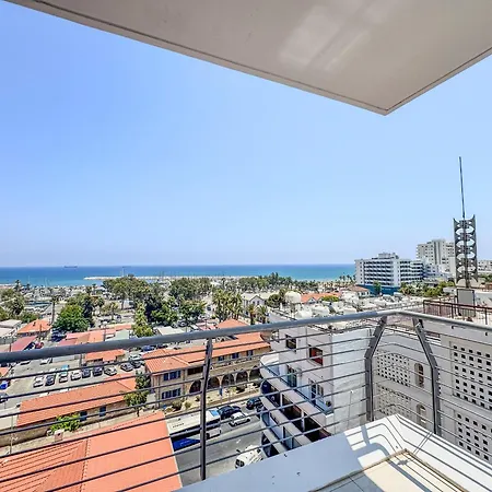 Stunning Sea & View - 3 Min Walk To