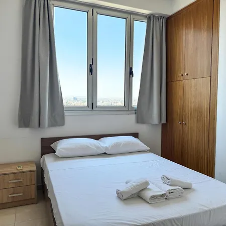 Stunning Sea & View - 3 Min Walk To * Larnaca