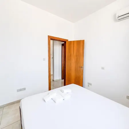 Apartamento Rated - Premium Seaview 2-bdr-apt In Tallest Building In - 2 Min Walk To