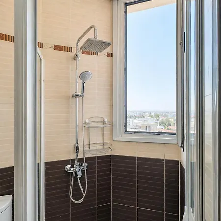 Apartamento Rated - Premium Seaview 2-bdr-apt In Tallest Building In - 2 Min Walk To