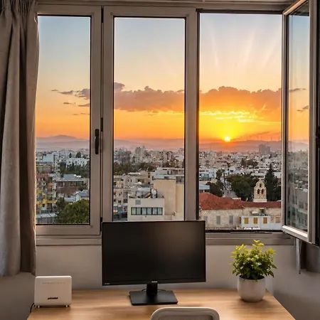 Rated - Premium Seaview 2-bdr-apt In Tallest Building In - 2 Min Walk To Lägenhet