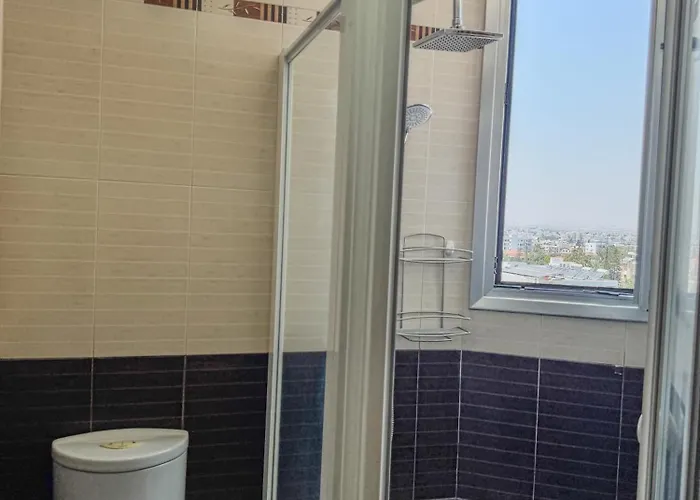 Stunning Sea & View - 3 Min Walk To アパート ラルナカ