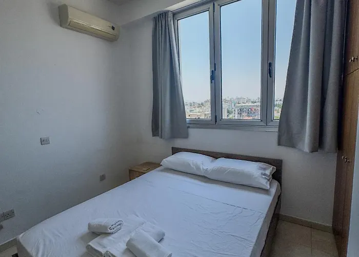 Stunning Sea & View - 3 Min Walk To *