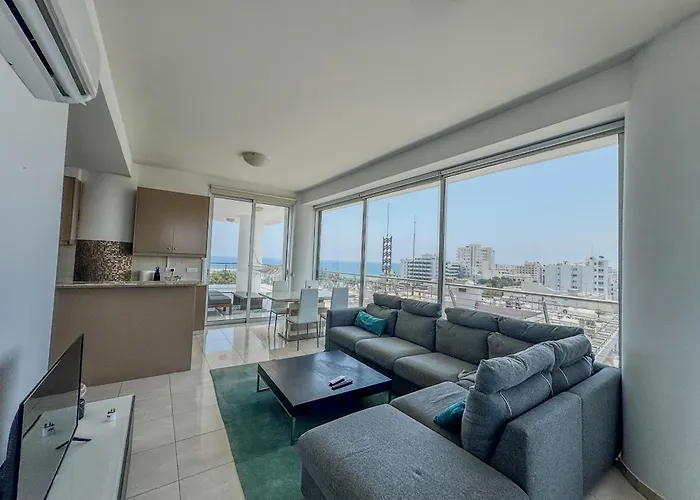 Stunning Sea & View - 3 Min Walk To アパート *