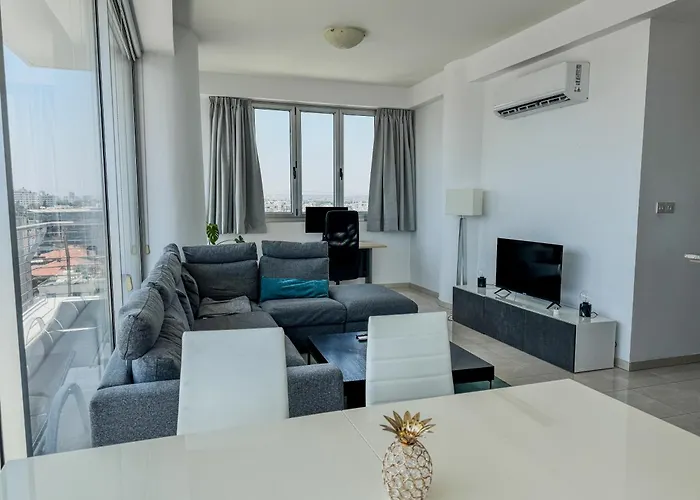 Stunning Sea & View - 3 Min Walk To ラルナカ